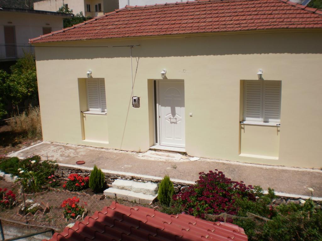 Pension Gina Methana Exterior photo
